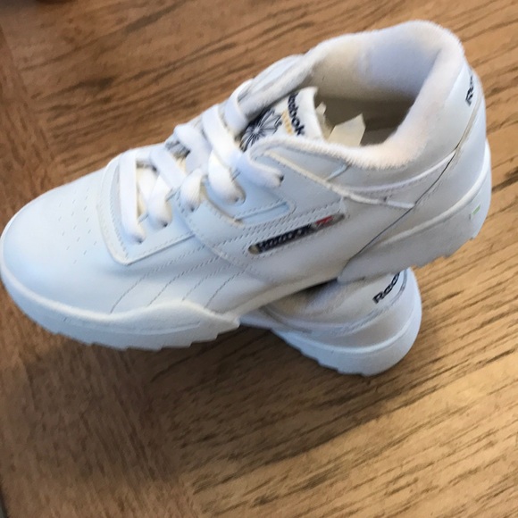 Reebok Other - Reebok girls sneakers new. No offers